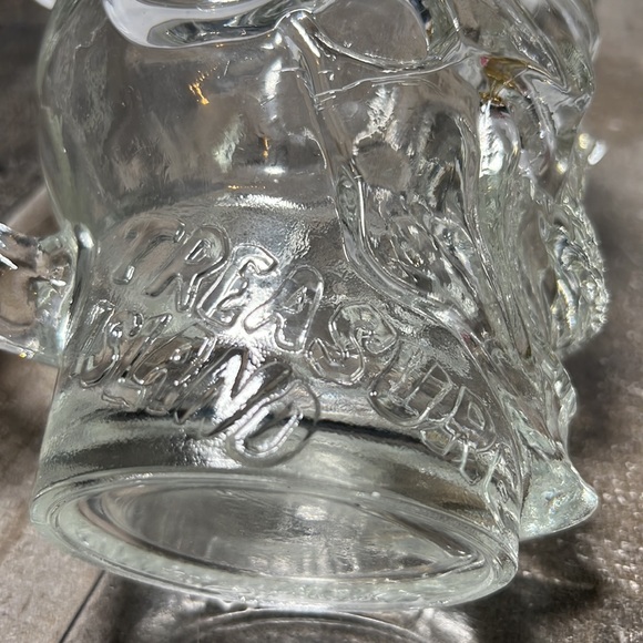 Vintage Luminarc USA Clear Glass Treasure Island Pirate Skull Mug - Picture 5 of 7